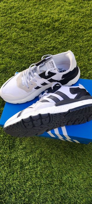 tenis adidas modelo jogger/treziod 2.0