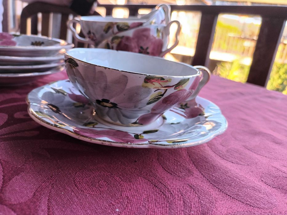 Conjunto de loiças de chá antigas