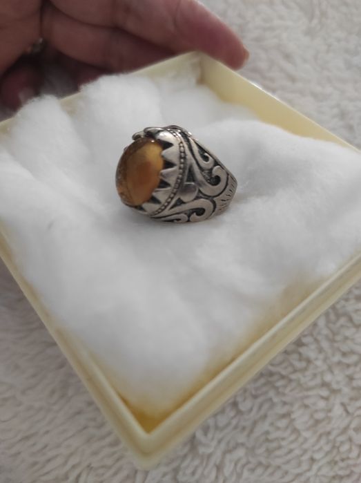 Anel Africano , com pedra amarela