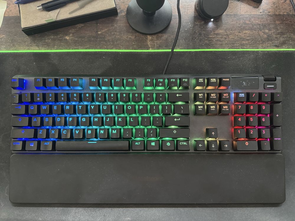 Steelseries Apex 5 klawiatura