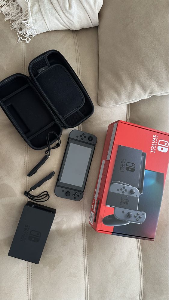 Nintendo Switch V2 128gb como nova