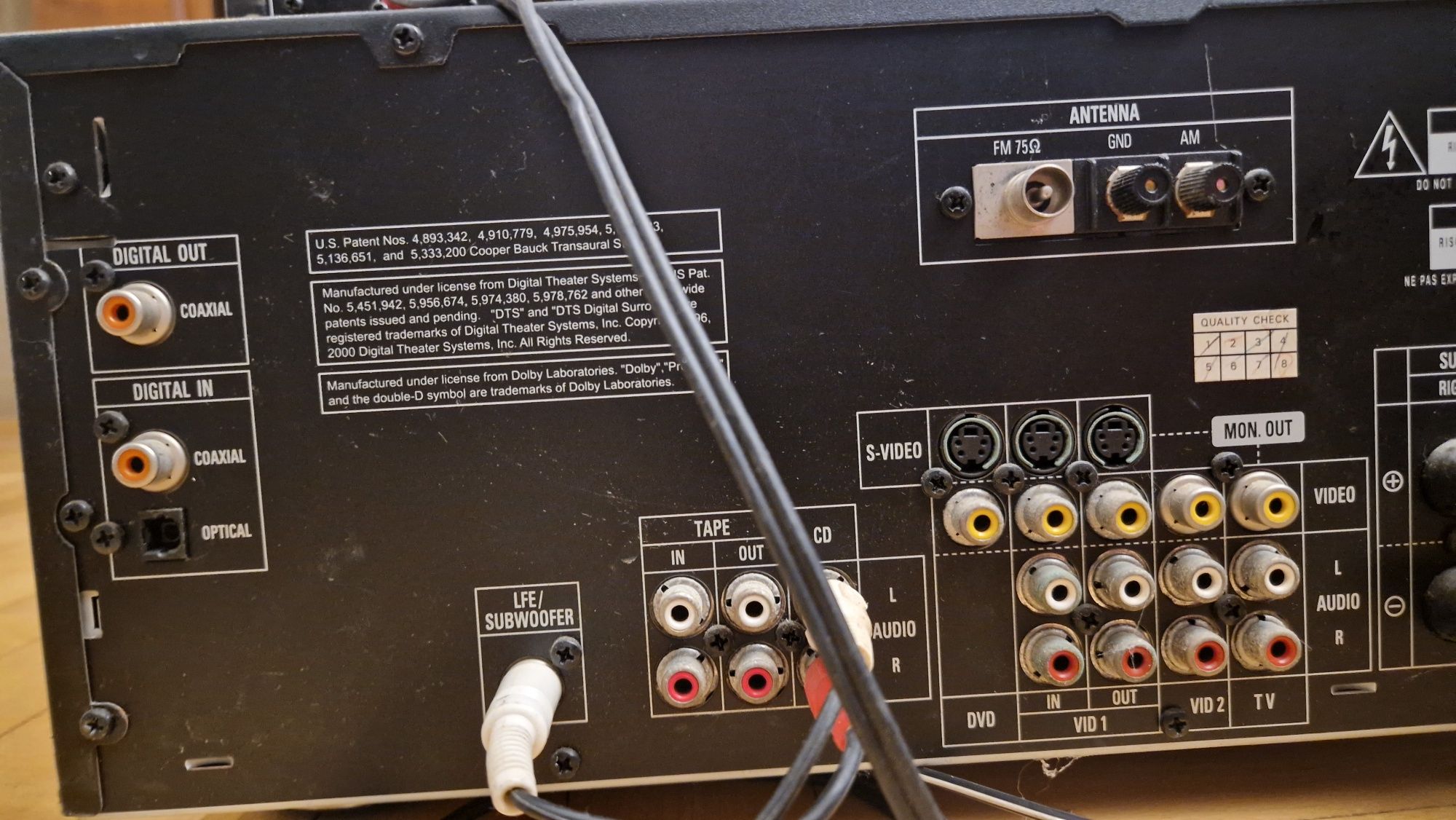 Harman Kardon AVR 1550 + DVD 21
