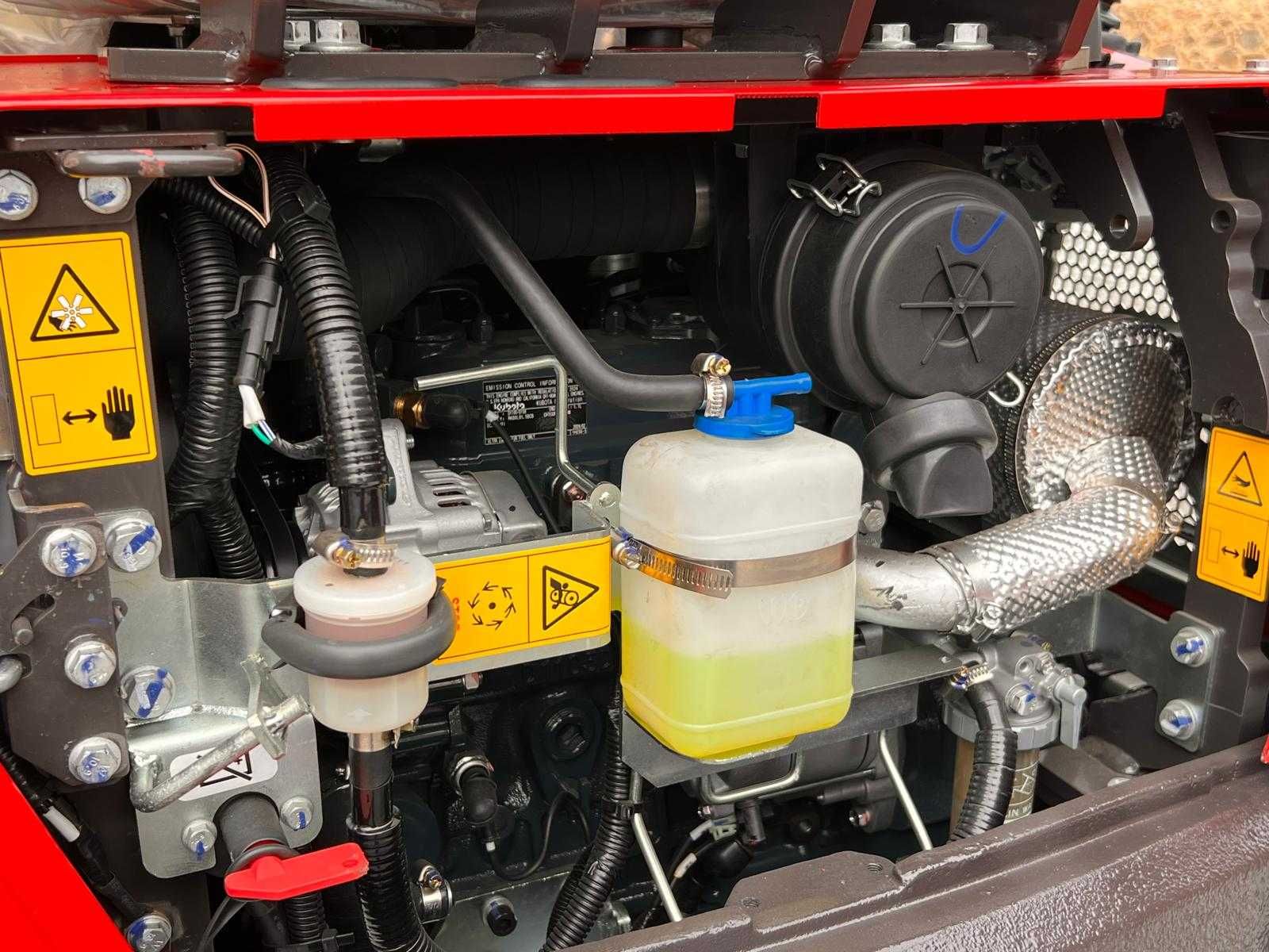 MINI GIRATORIA RHINOCEROS XN25 2500KG motor Kubota