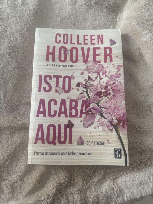 Livro Colleen Hoover ( isto acaba aqui )