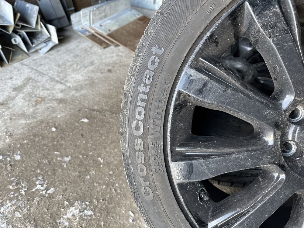 Продам шини континенталь 275/45R21