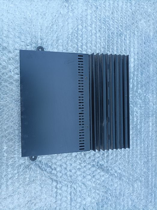 BMW X5 E53 wzmacniacz audio Alpine