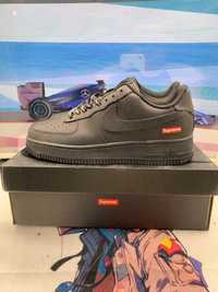 Nike Air Force 1 Low Supreme Black 44