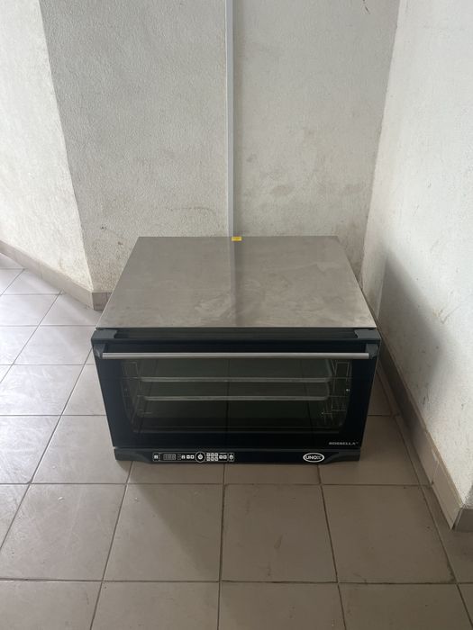 Піч Конвекційна з Інжекторним Парозволоженням Unox XTF-195 Італія