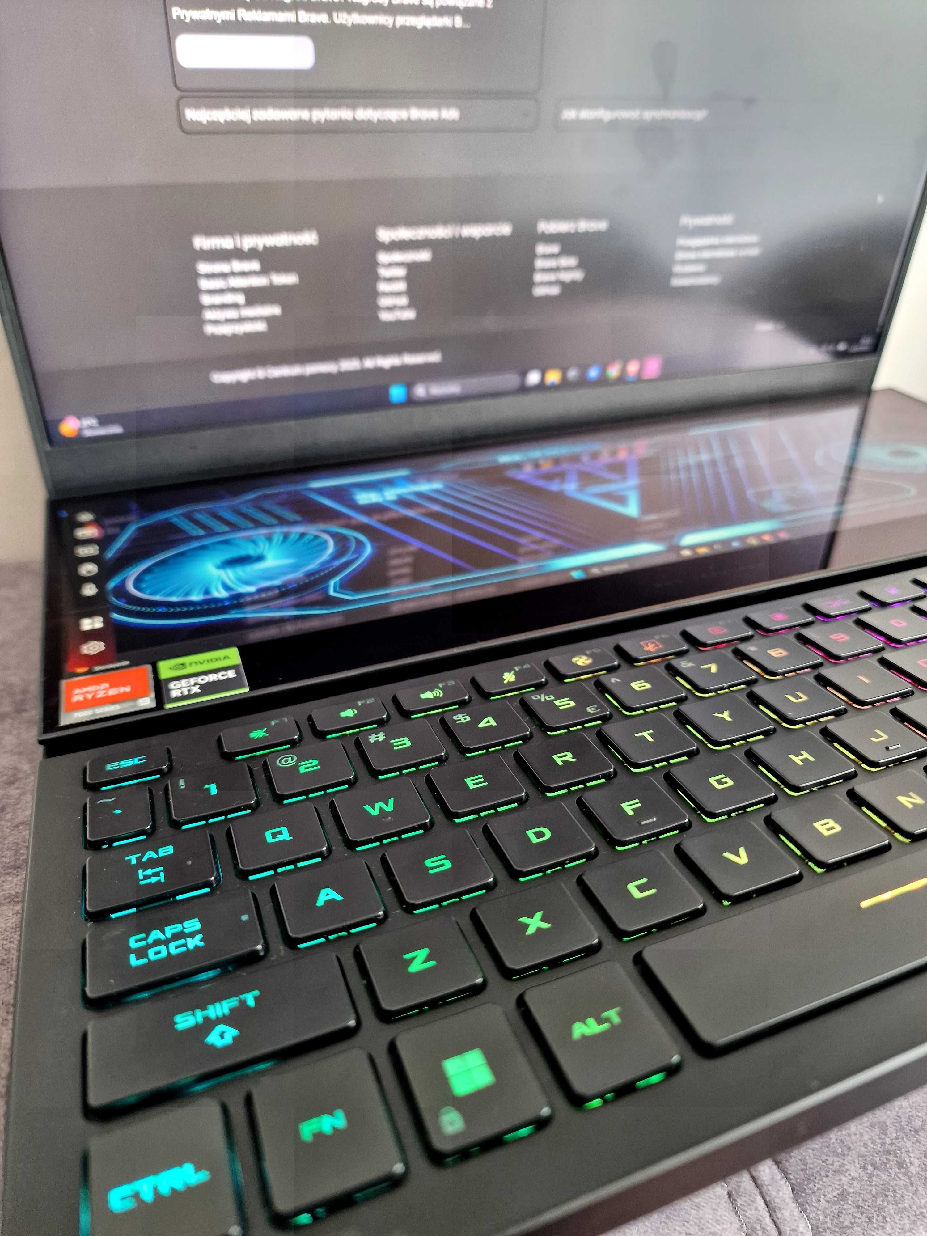 Laptop ASUS ROG Zephyrus Duo16 GX650PY 16" 64GB RAM 4TB SSD GF RTX4090