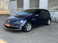 Продам Volskwagen E Golf 2016г  24.2кВт