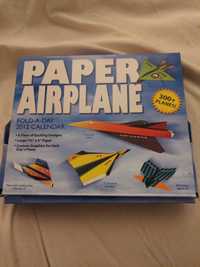 Papierowe samoloty na cały rok
