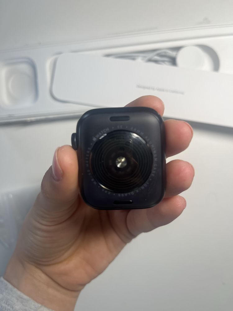 zegarek apple watch SE 44mm