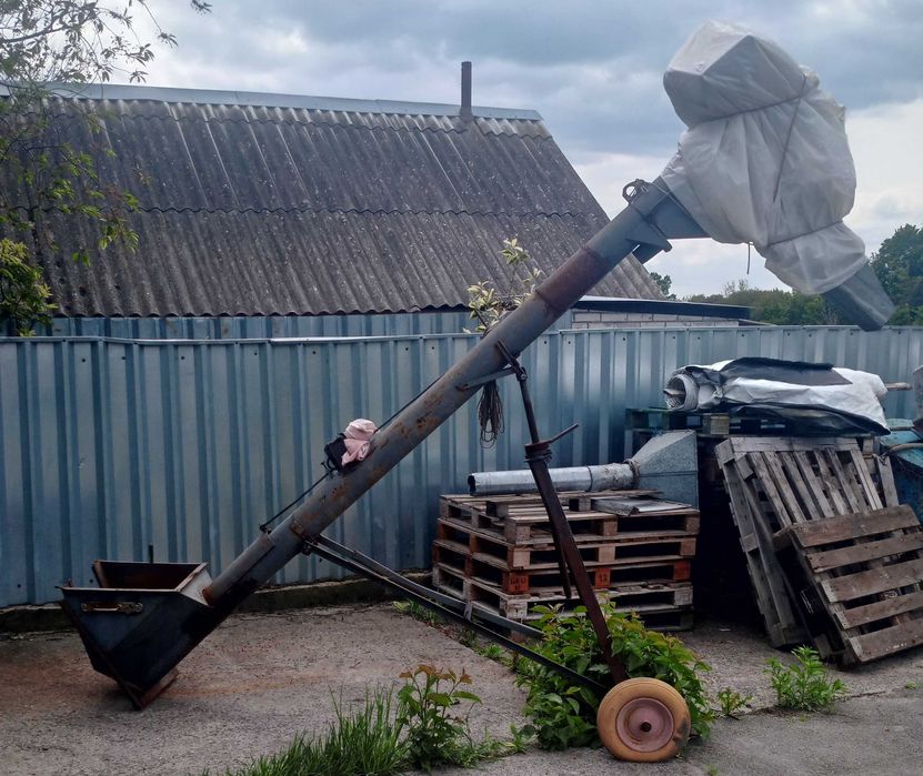 Шнековий погрузчик