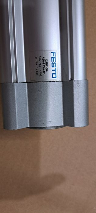 Siłownik FESTO pneumatyczny DSBC-50-420-PPVA-N3 
420-PPVA-N3
420-PPVA-