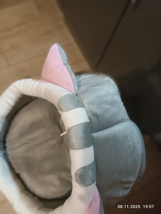 Будиночок для котика або песика