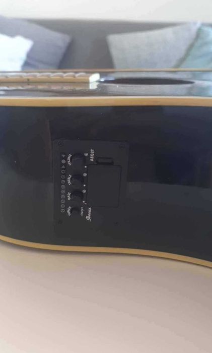 Guitarra Ibanez Aeq2t