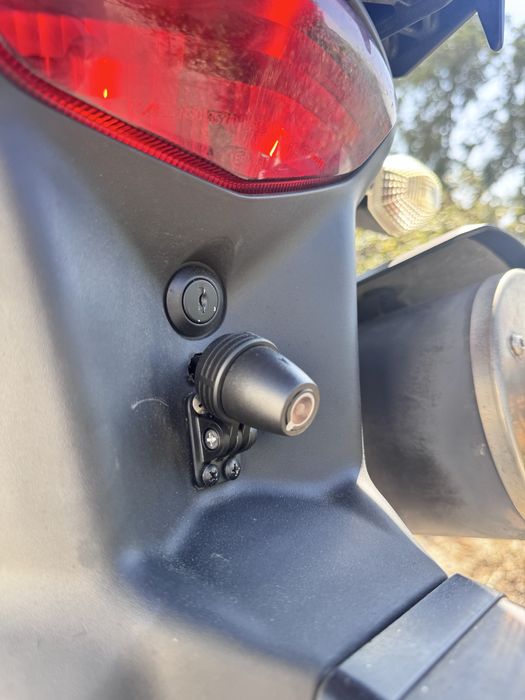 SUZUKI V-STROM DL650 nacional poucos km
