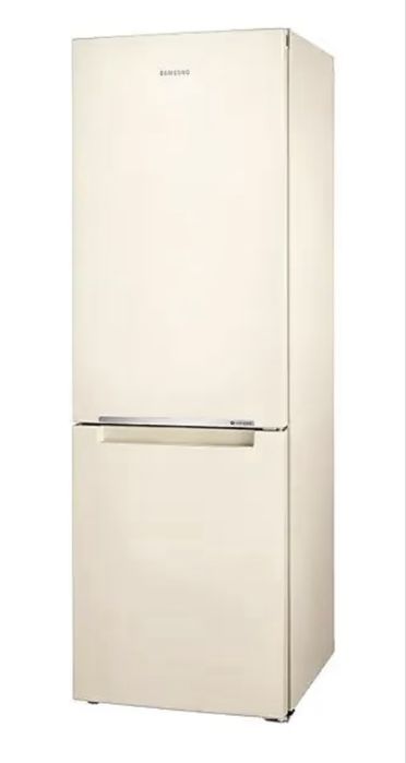 Холодильник Samsung в робочому стані