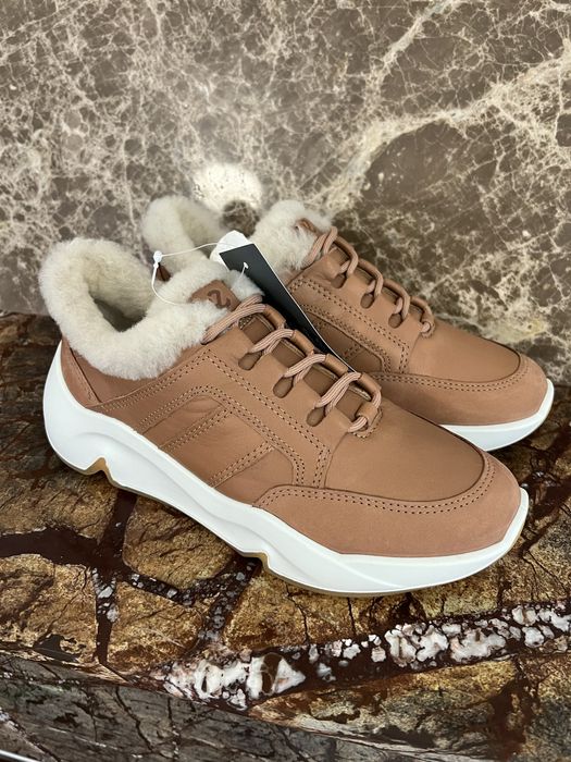 Кросівки жіночі утеплені 35р