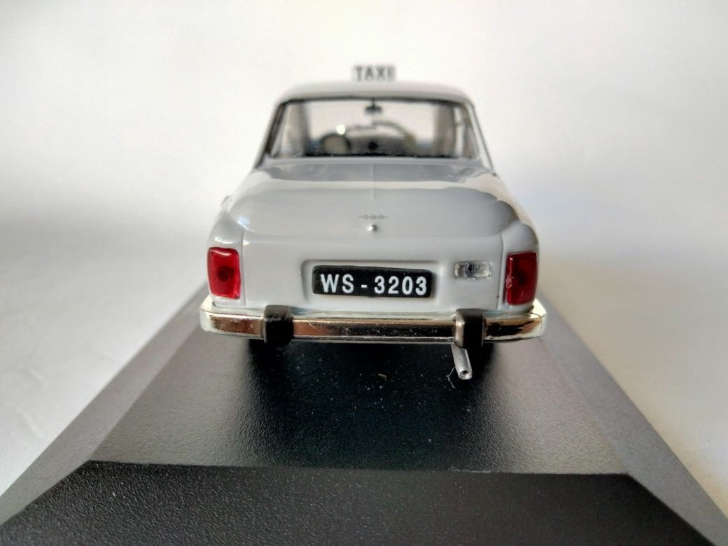1/43 FSO Warszawa 223 - Varsóvia (1965)