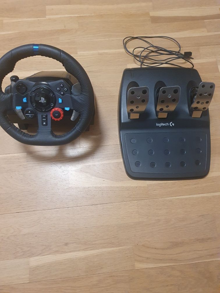 Kierownica z pedałami, LOGITECH G29