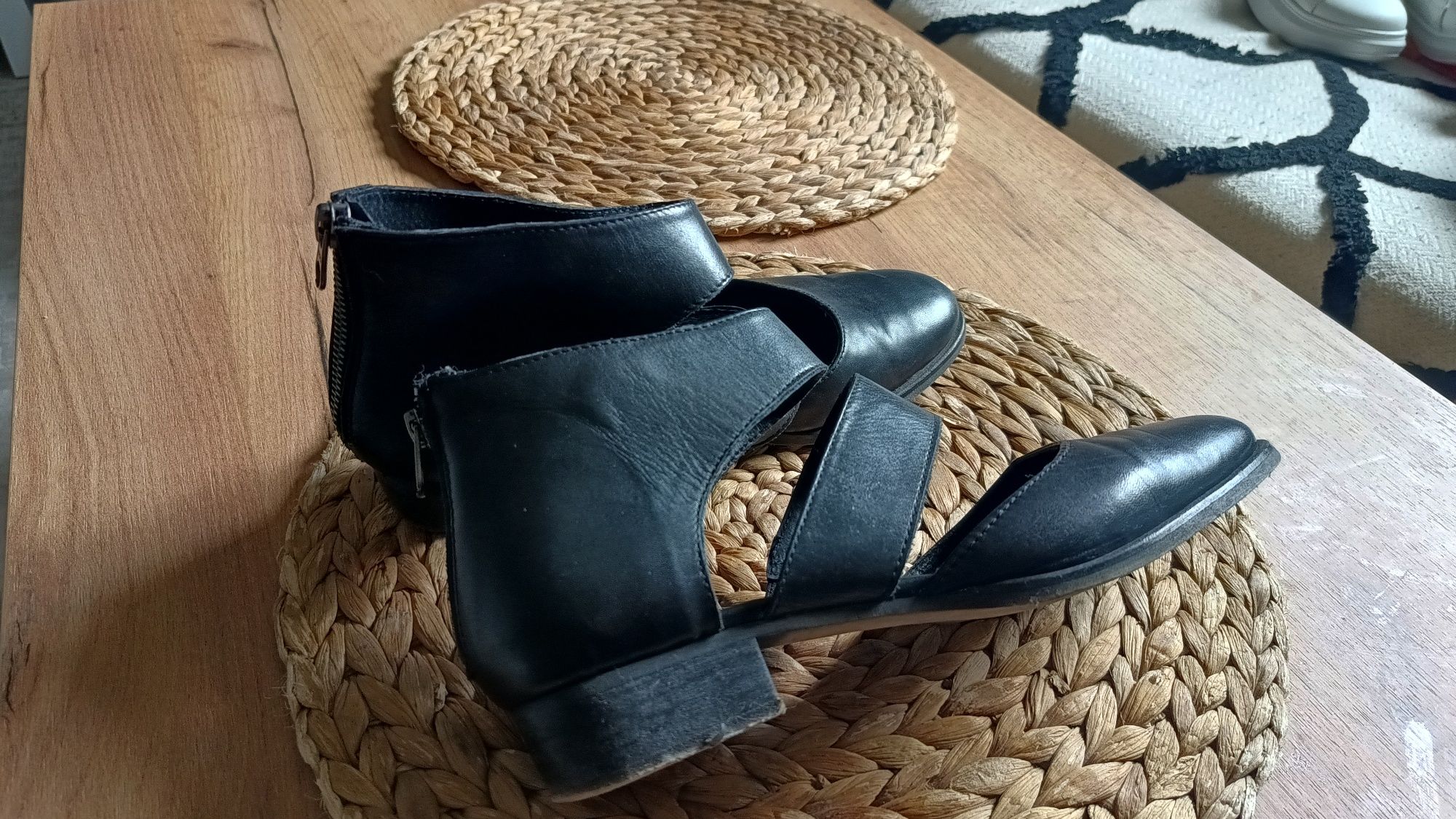 Bata botki skóra naturalna paski ,wygodne 39 bdb