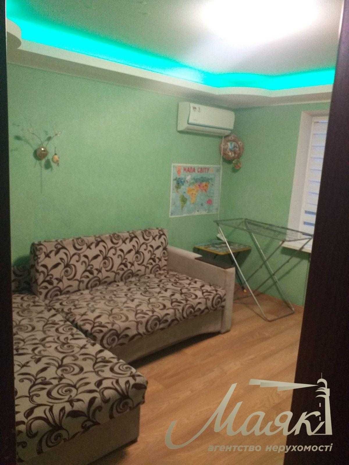 продам 2-к.кв.7/9, ул.Светлая, рынок Юбилейный