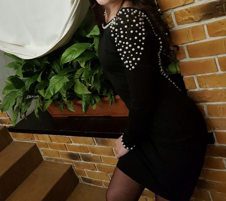 Бандажна чорна вечірня сукня в гарному стані