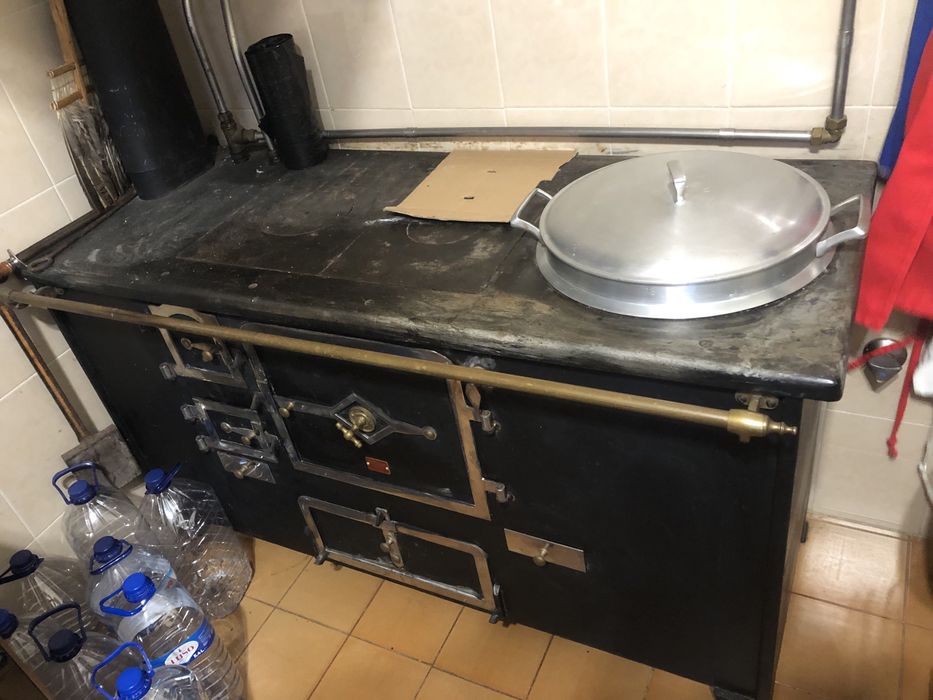 Fogao a lenha com caldeira