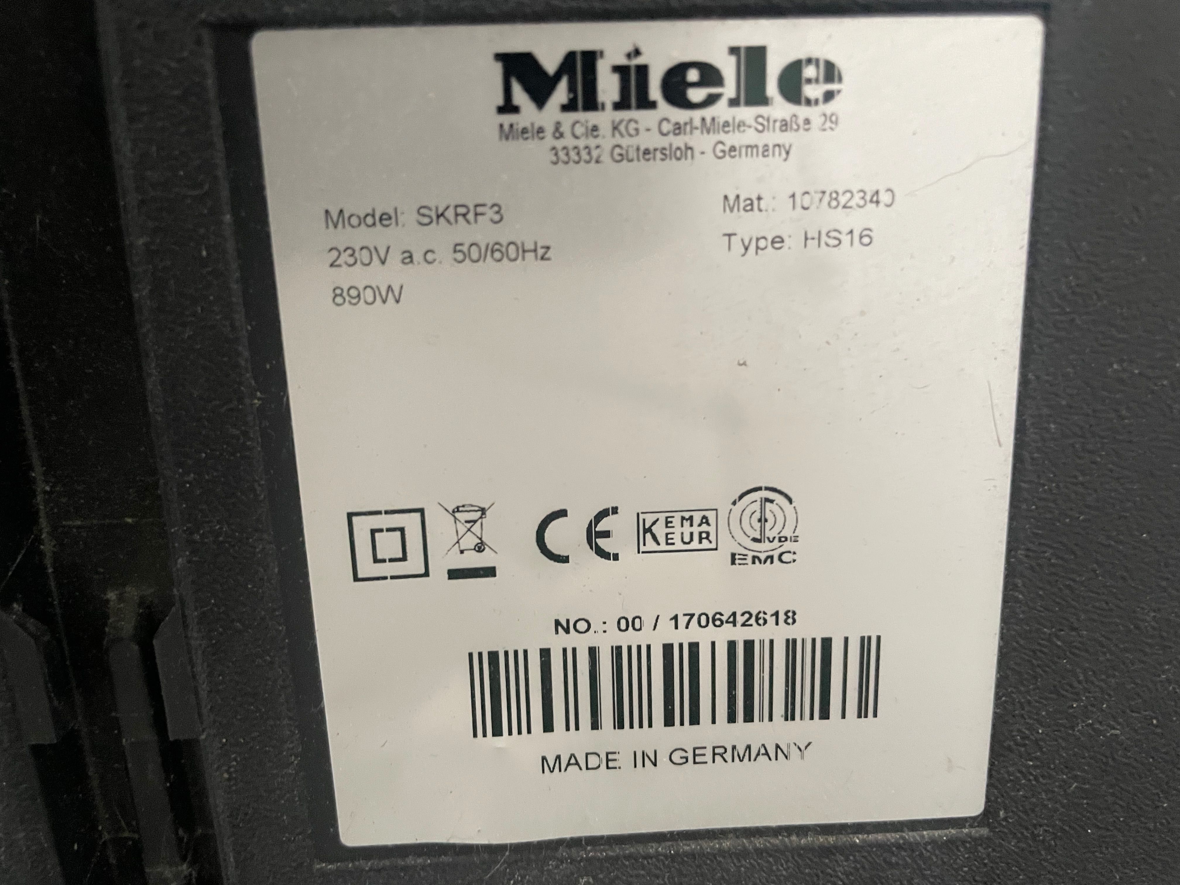 Odkurzacz bezworkowy Miele Blizzard CX1