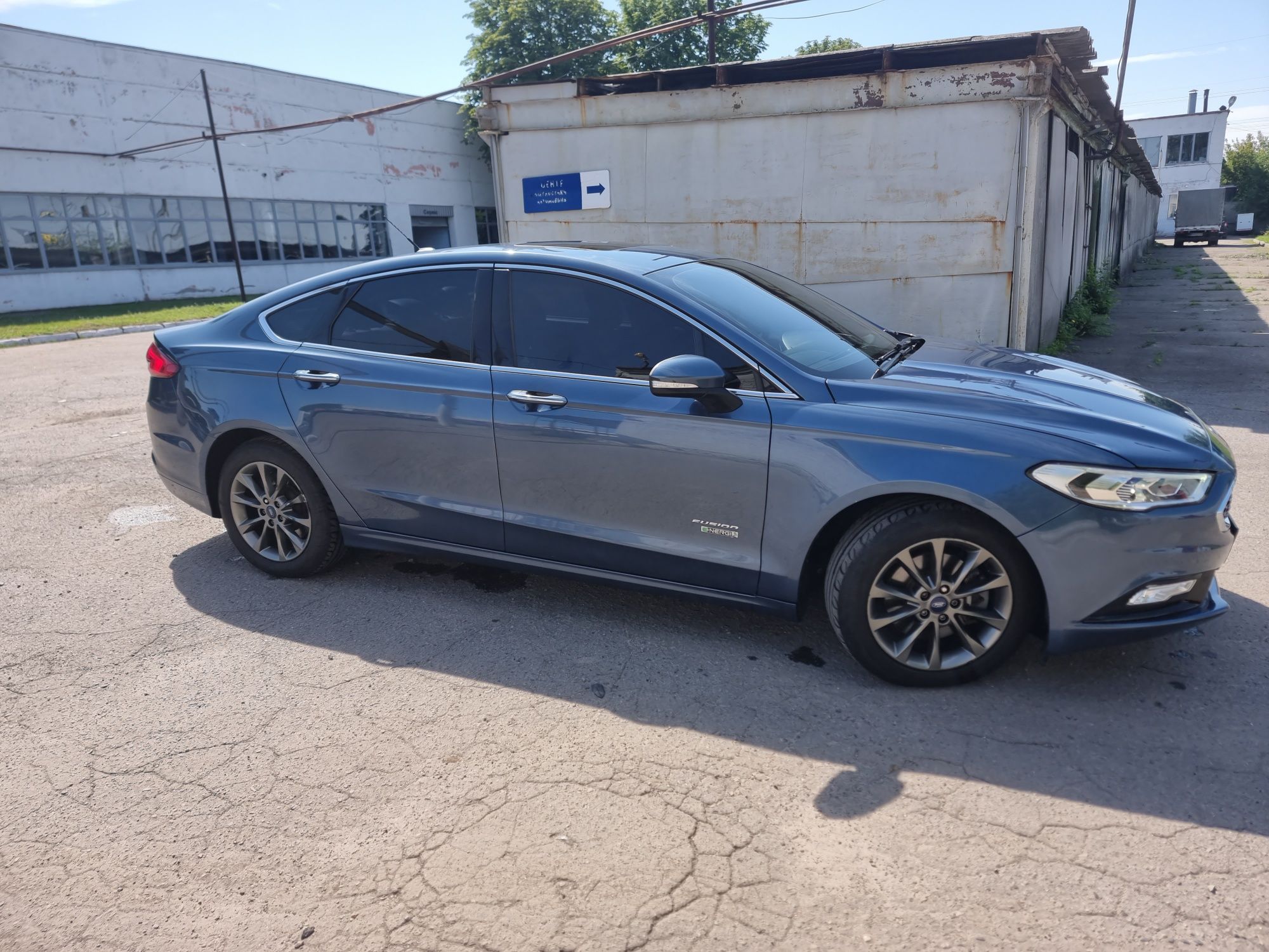 Ford Fuison Plugin hibrid