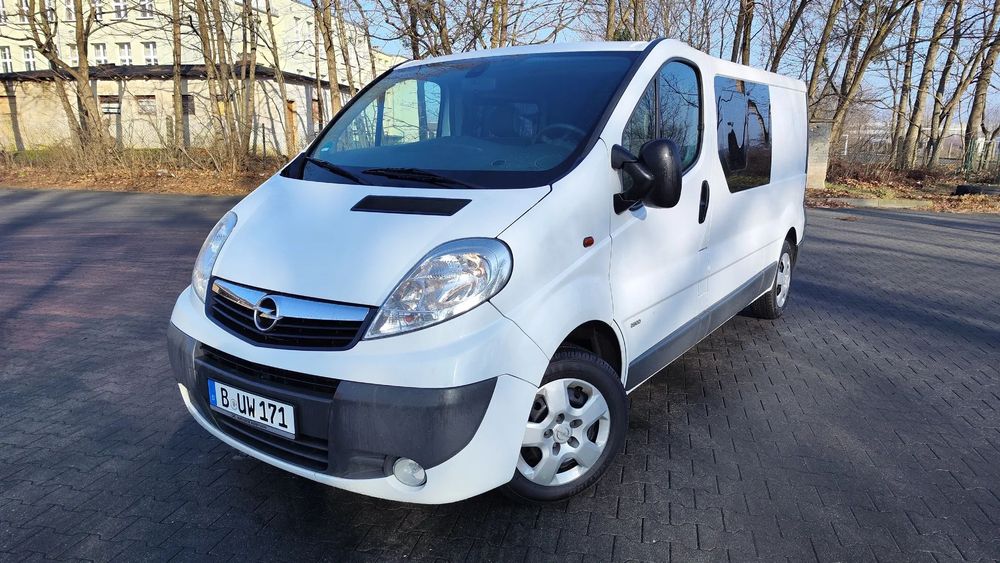 Opel Vivaro  Doka 5os,Świeżo sprowadzony,klima,tempomat,cz.parkowania,hak