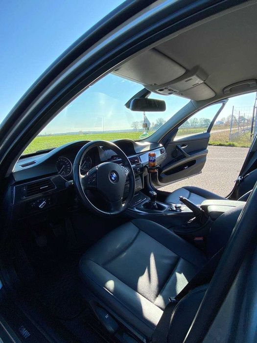 BMW E91 PO LIFT bardzo zadbane auto