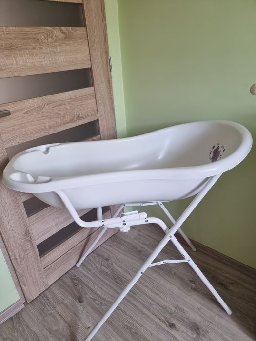 Wanienka niemowlęca ze stelażem