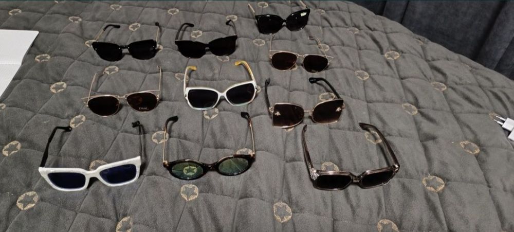 Розпродаж колекції нових окуляр