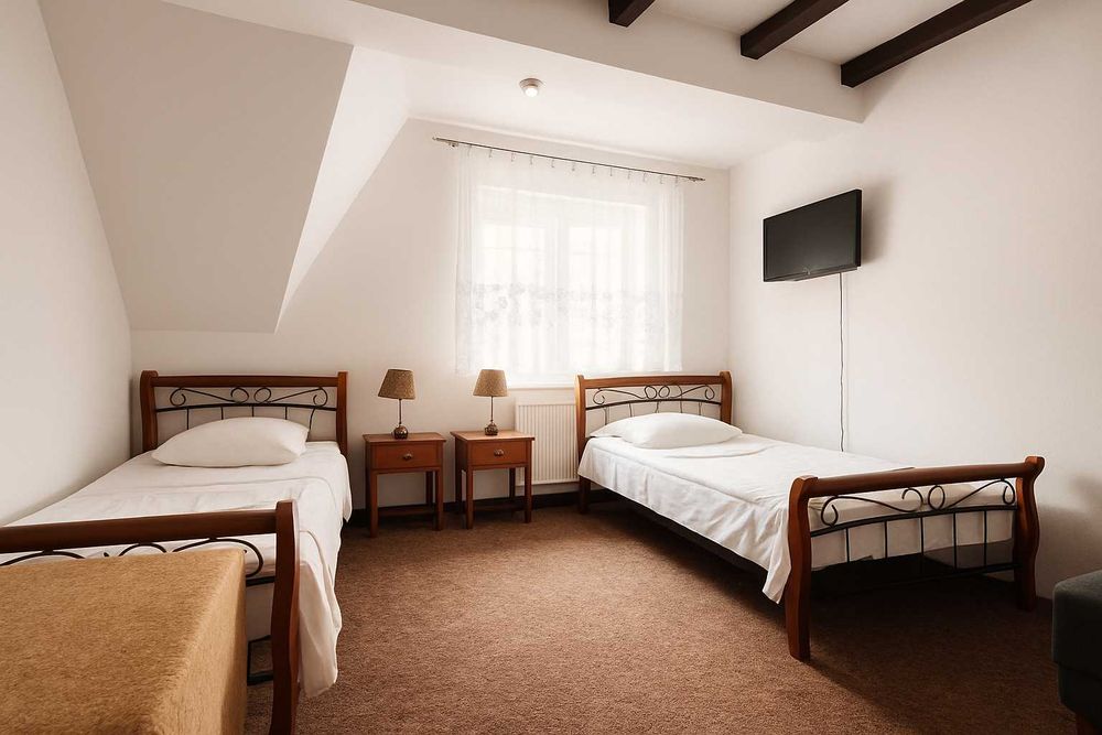 Hostel tanie noclegi dla firm kwatery pokój z łazienką Parking Wi-FI