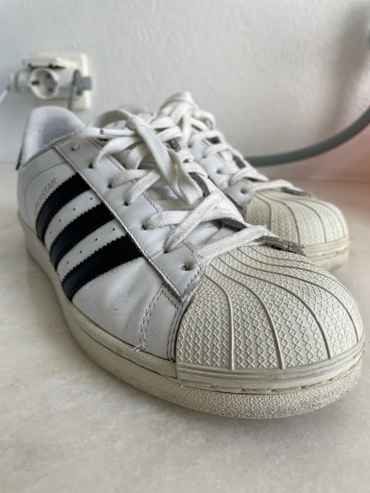 Sapatos adidas superstar