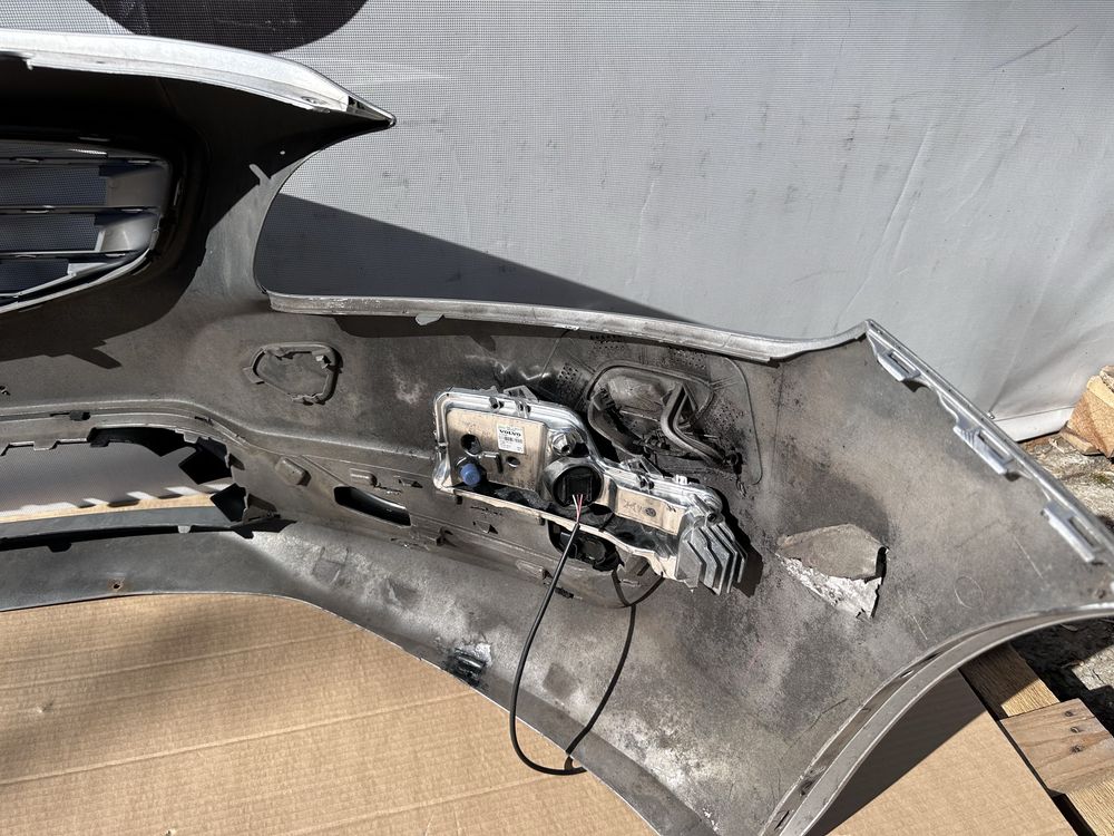 Volvo S60 V60 zderzak przód lift grill DRL
