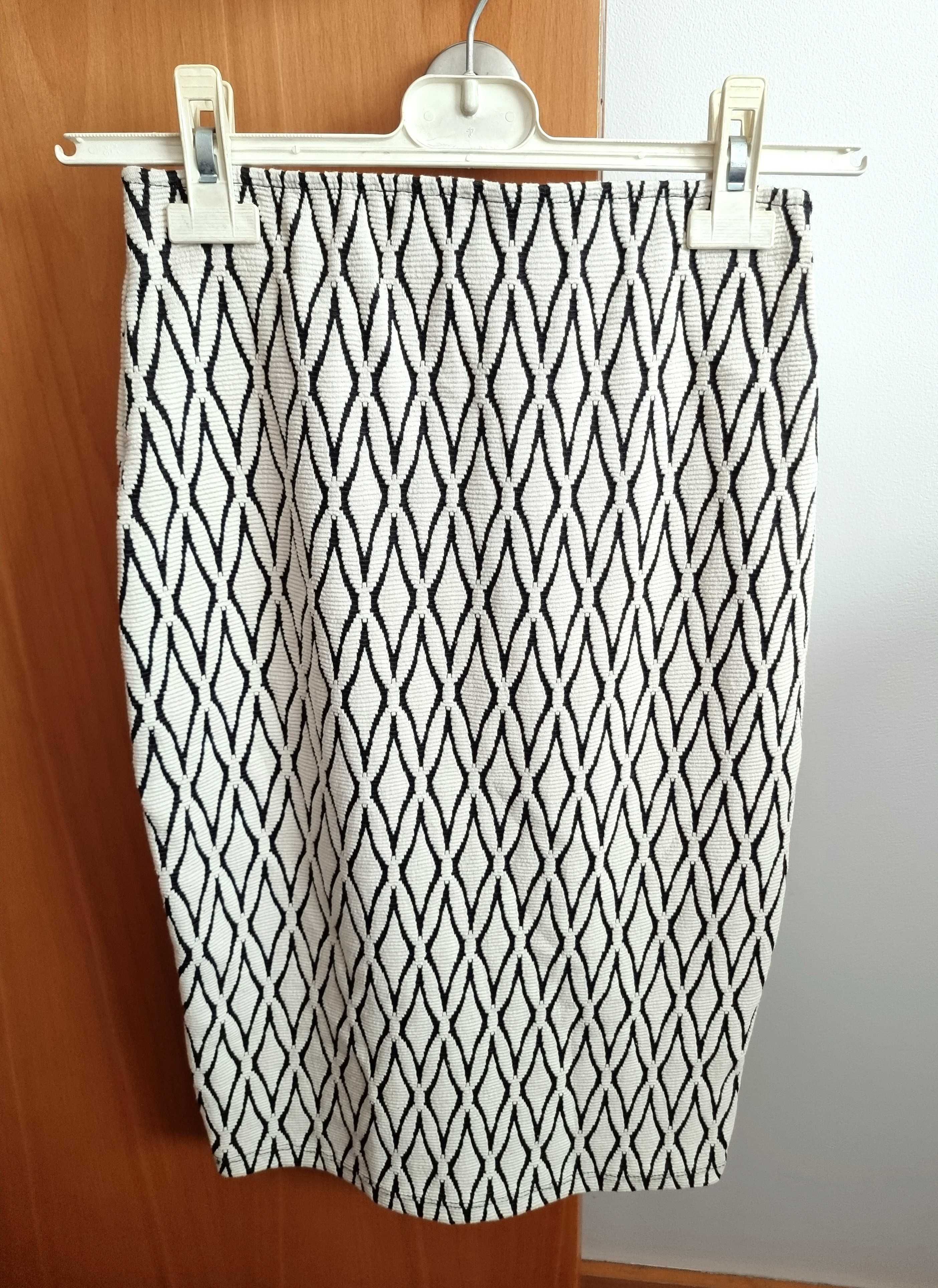 Saia justa com padrão branco/ creme e preto Mango, tamanho XS