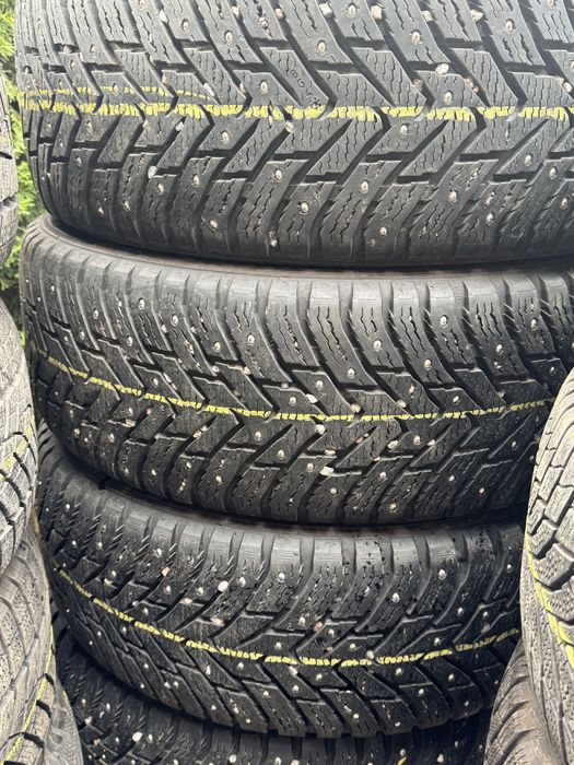 Nokian 225/60/17 шип