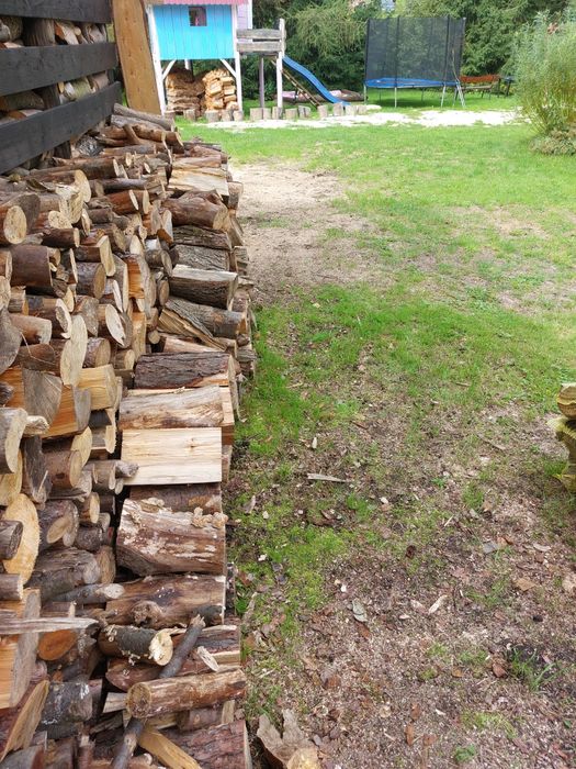 Tanie drewno kominkowe opalowe