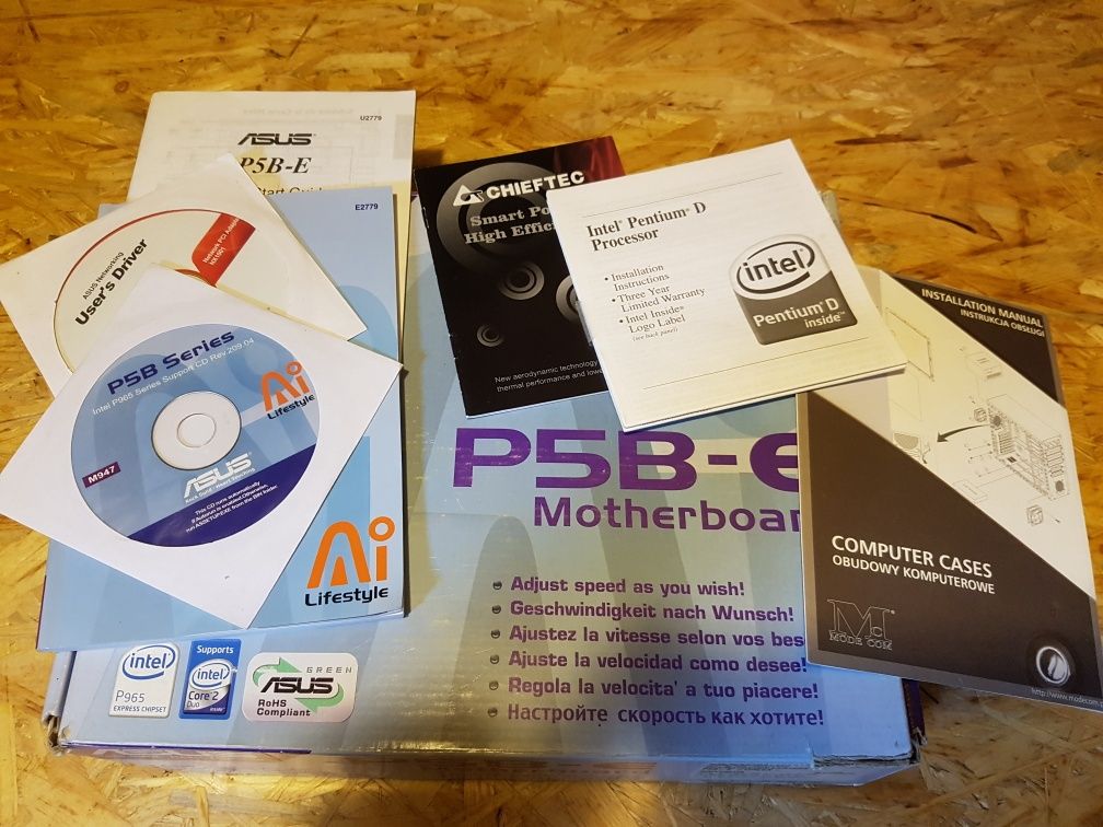 Płyta główna Asus P5B-E wraz z procesorem Intel Pentium D + chłodzenie