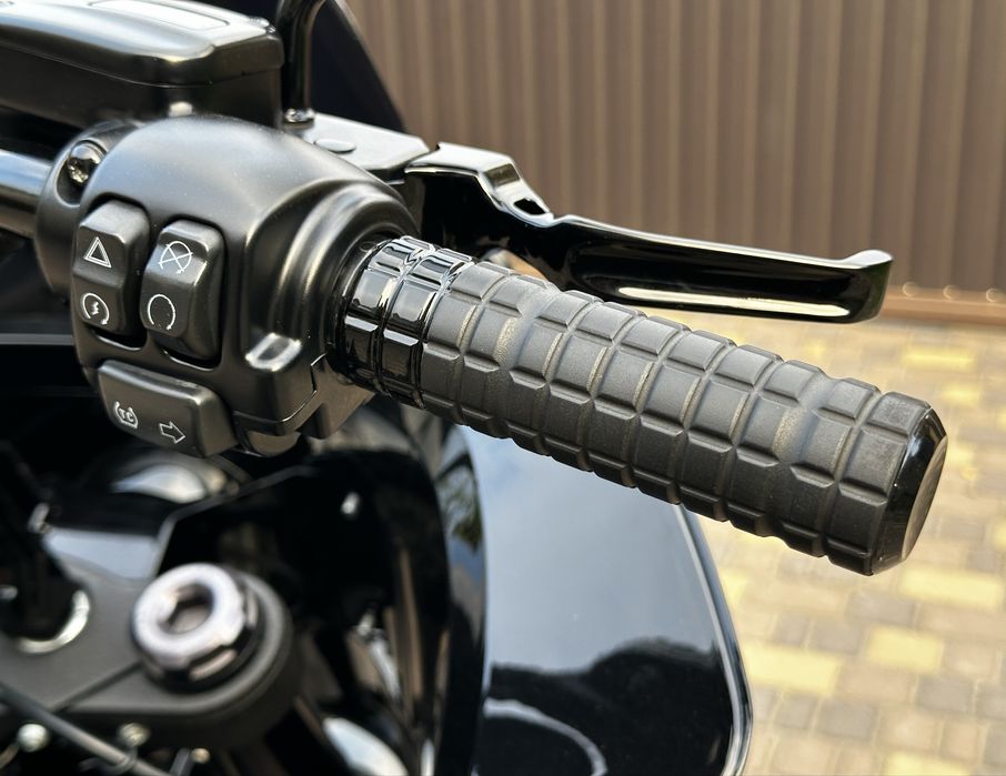 Harley Davidson Low Rider ST 2023