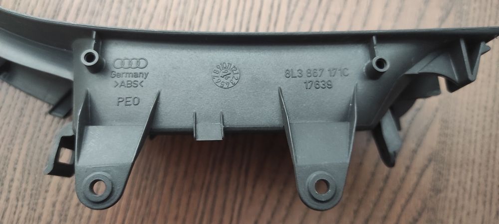 Audi A3 8l - Puxador porta frente esquerda