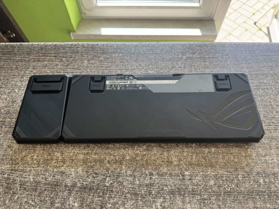 Bezprzewodowa Klawiatura Gamingowa Asus ROG Claymore II