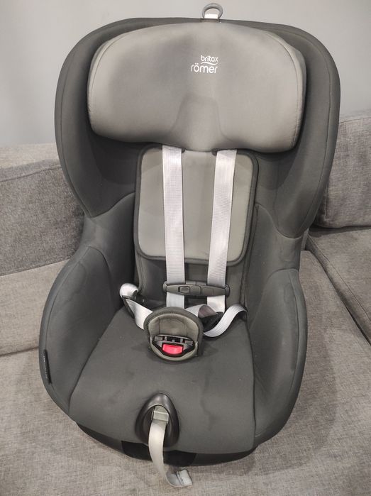 Дитяче автокрісло Britax-Romer, модель TRIFIX2 i-SIZE, 9 місяців - 4 р