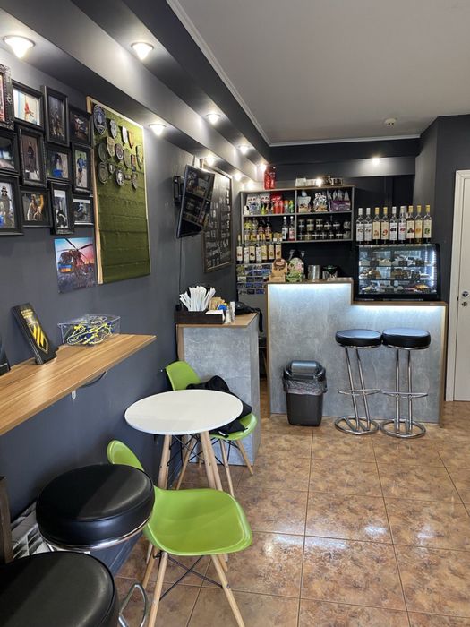 Стійка, торгова вітрина  для кав’ярні — все разом !