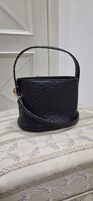 Жіноча сумка зі шкіри страуса