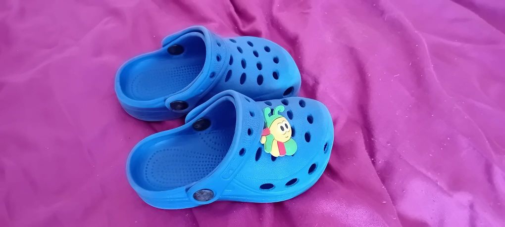 Crocs bebé/criança tamanho 24 menino ou menina