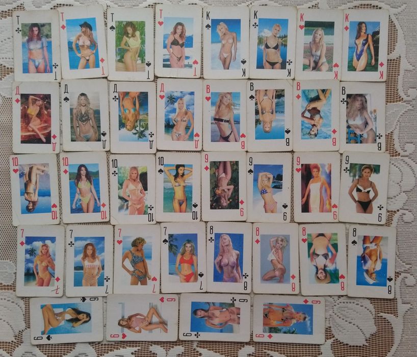 Гральні карти Дівчата